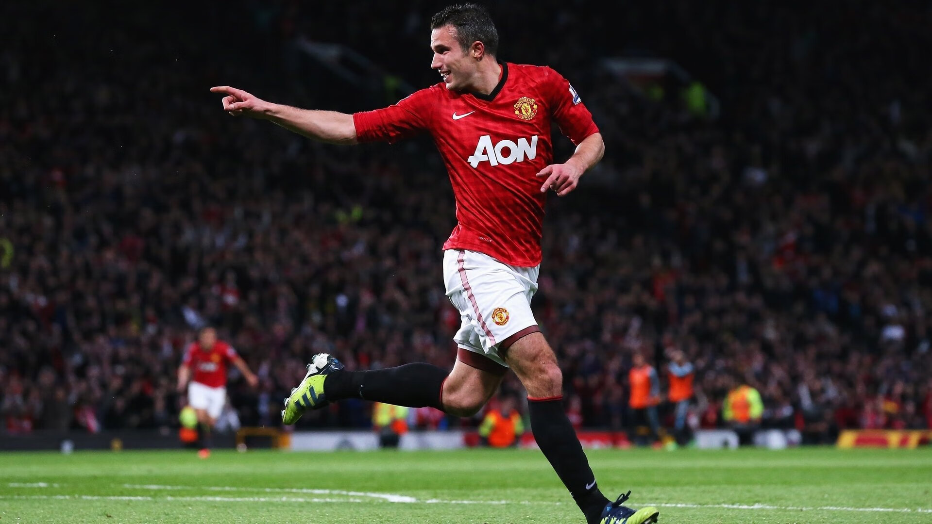 “高速误区”——车手如何避免惊险失误，高速行驶中预防事故的措施